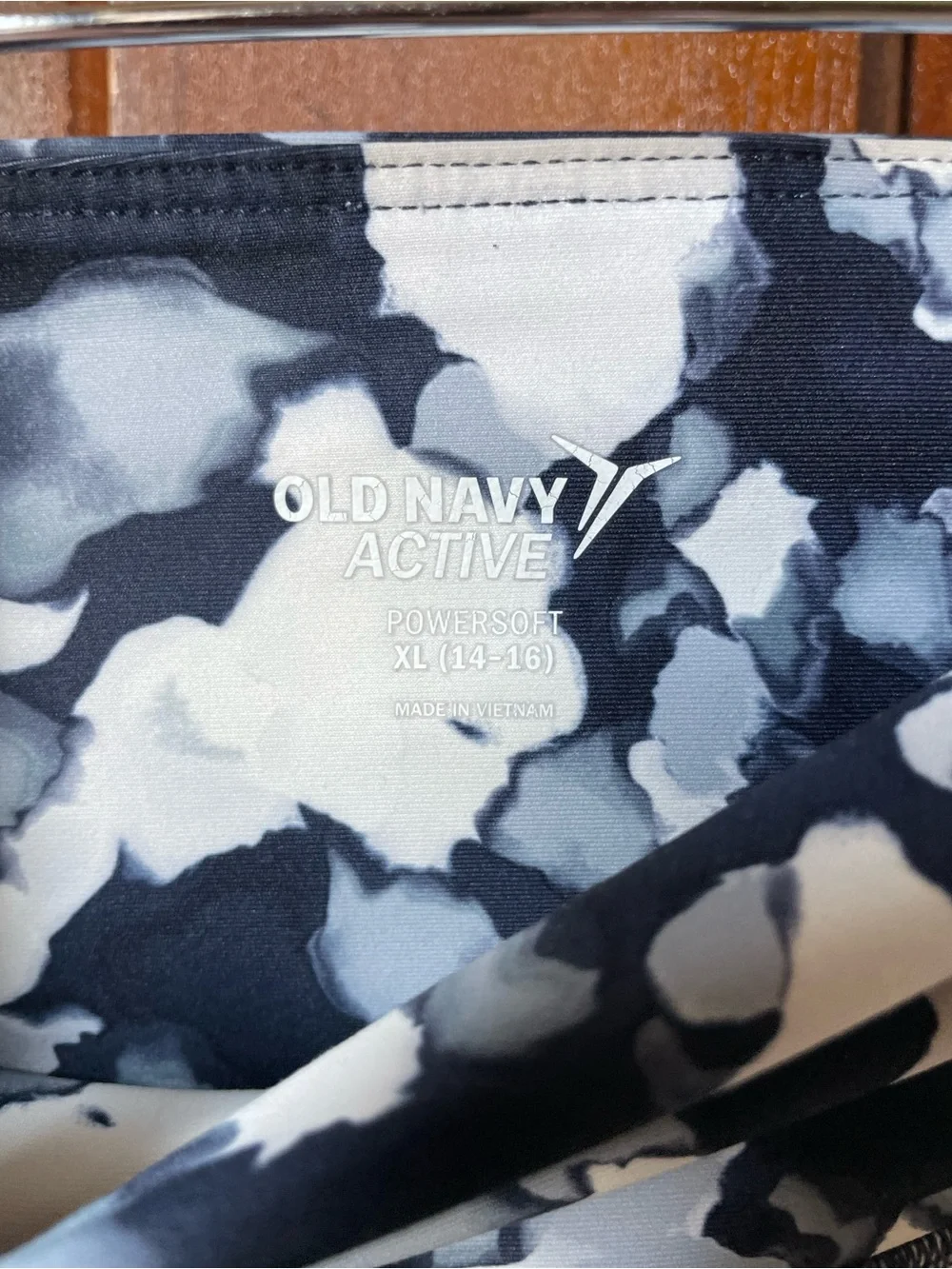 Old Navy active girls extra large 14-16 white / blue athletic leggings
